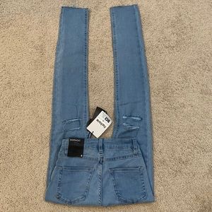 Santiago Valdez Frayed Hem Skinny Jeans NEW Sz 8